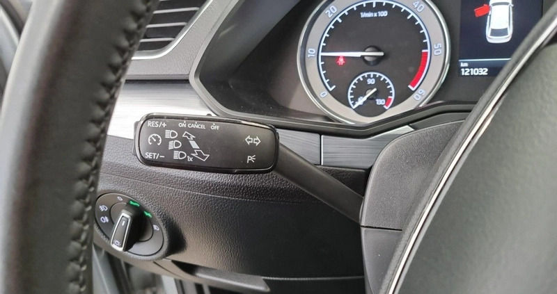 Skoda Superb cena 91900 przebieg: 121030, rok produkcji 2021 z Modliborzyce małe 326